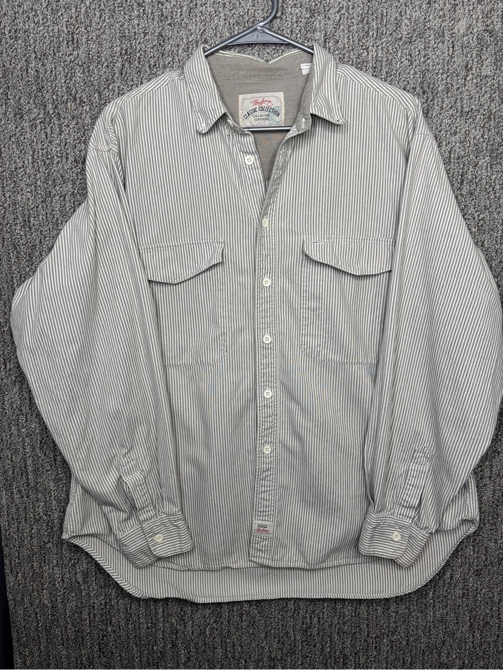 Levi Strauss Classic Collection Casual Long-Sleeve Pinstripe Button-Down Shirt